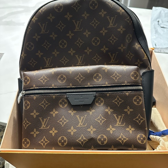 Louis Vuitton Discovery Backpack PM - brand new! - Picture 5 of 5